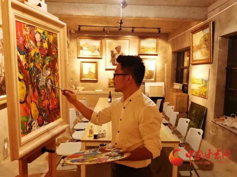 1909年咋建造黃河鐵橋？蘭州大學教師王威用油畫再現(xiàn)百年往事