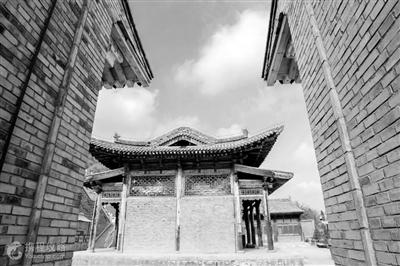 蘭州莊嚴(yán)寺，曾經(jīng)是一位帝王的皇宮內(nèi)苑