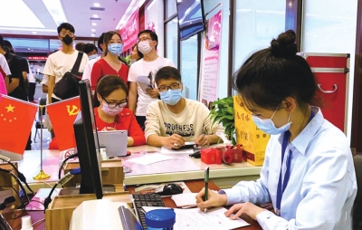 “幸有所愛，不畏山海” “5·20”當(dāng)天蘭州城關(guān)區(qū)有521對(duì)新人領(lǐng)證