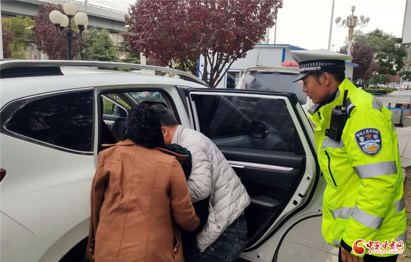 蘭州龔家灣交警一天內(nèi)兩送病危者及時(shí)就醫(yī)