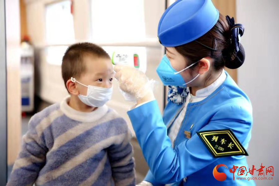 回家路上，請(qǐng)配合疫情防控要求 