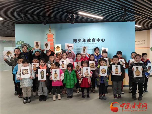 博物館里過臘八 武威這些孩子用五谷拼文物！