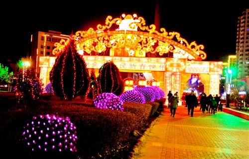 【網(wǎng)絡(luò)中國(guó)節(jié)·元宵】嘉峪關(guān)：正月里來看花燈