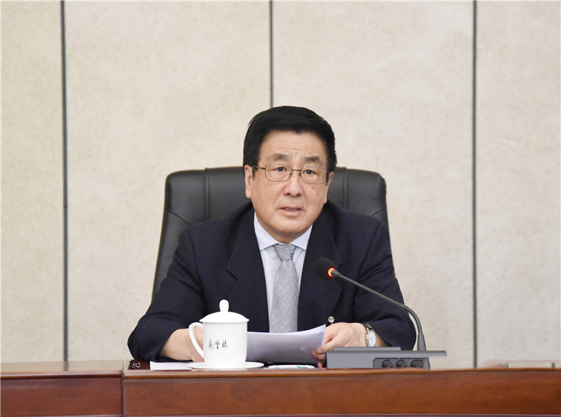 林鐸在甘肅代表團(tuán)審議政府工作報(bào)告時發(fā)言