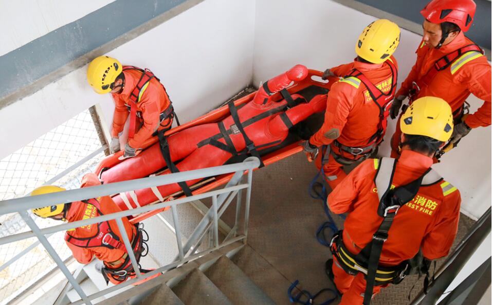 【隴拍客】超燃！ “火焰藍(lán)”競(jìng)技比武火力全開