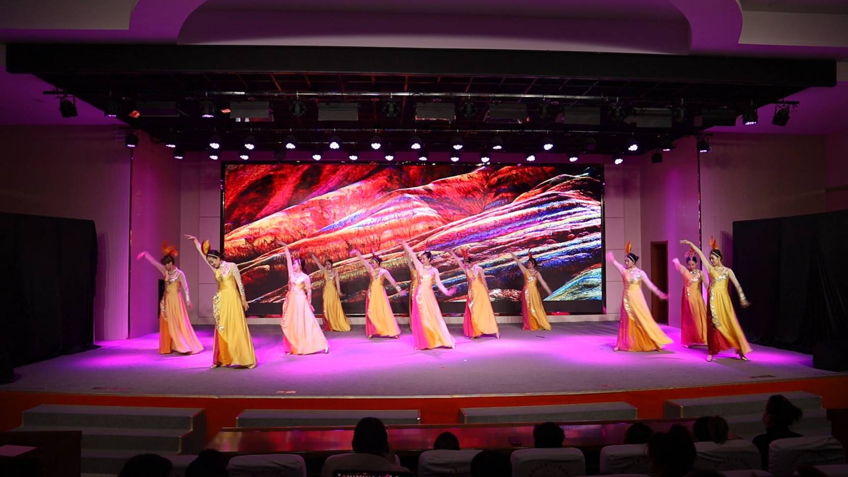 張掖市非遺舞臺劇《寶卷印象》在武威、金昌等市州上演