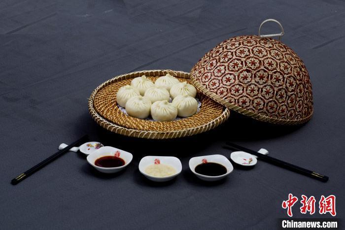 圖為甘肅臨夏回族自治州美味——河州包子。(資料圖) 臨夏州委宣傳部供圖