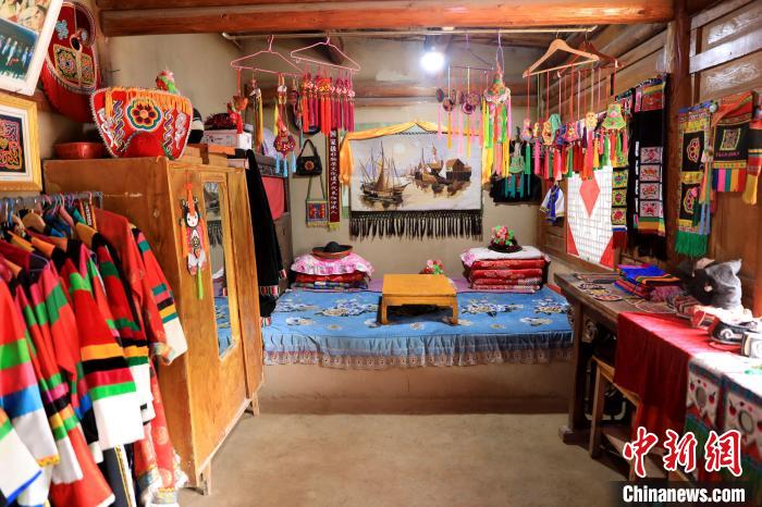 圖為土族文化展示?！⊙Φ?攝